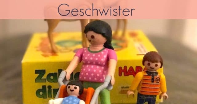 Playmobil: Mama mit Babybauch und Kindern