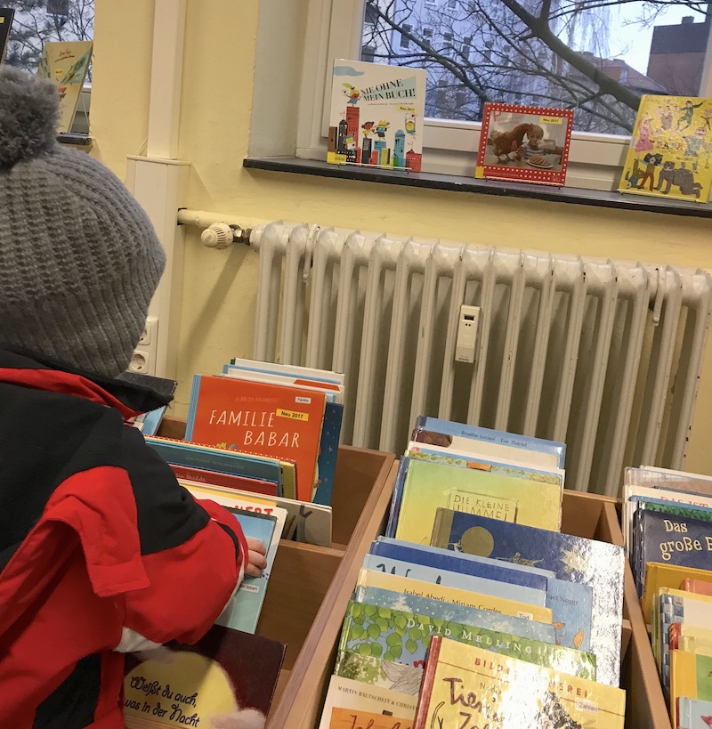 Zum Glück lieben alle Kinder die Bibliothek. Das zähle ich auch zur Exklusivzeit. | Mehr dazu auf Mamaskind.de