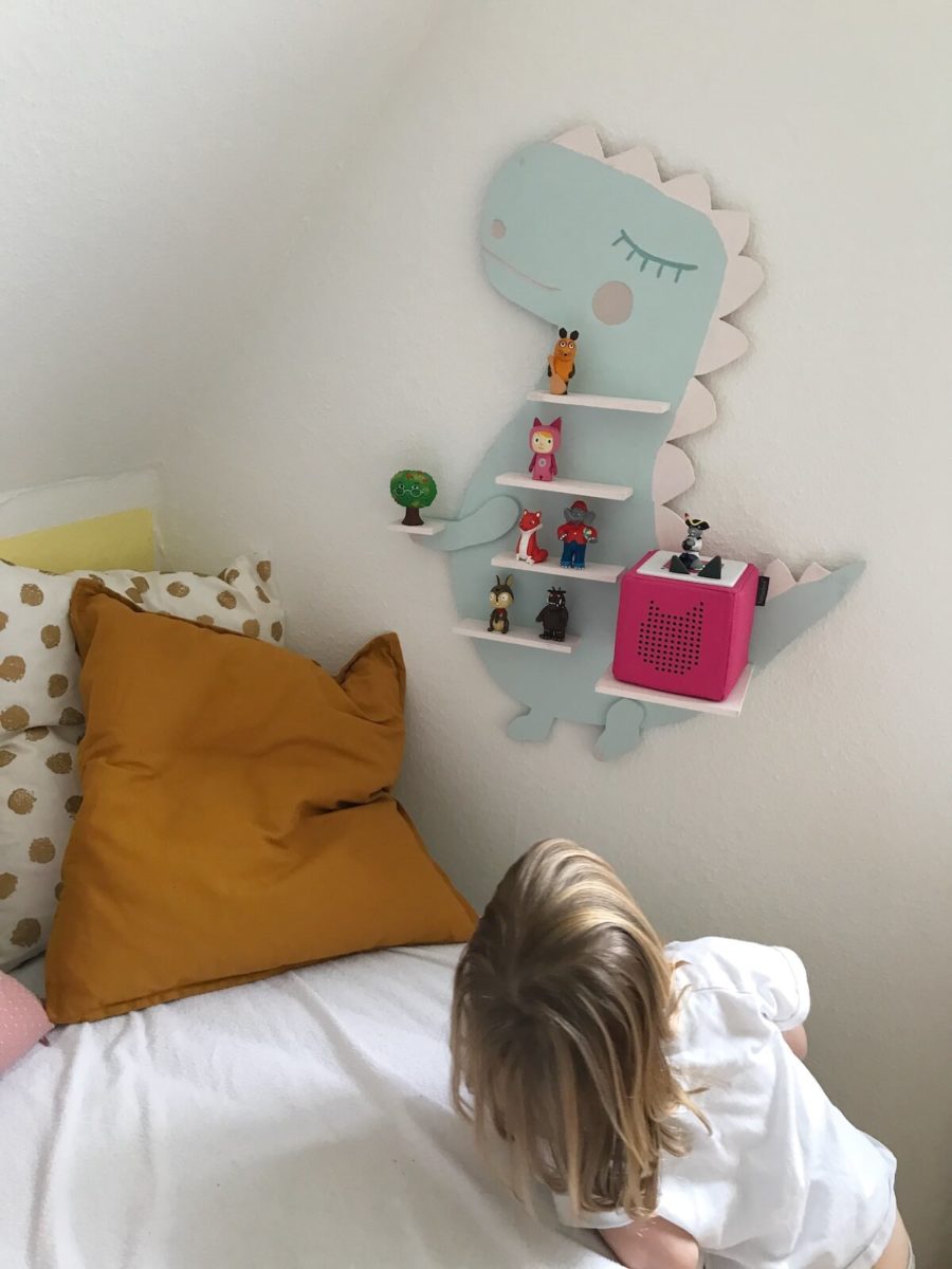 Das Toniebox-Regal passt mit den Pastellfarben wunderbar ins Kinderzimmer - Mamaskind.de